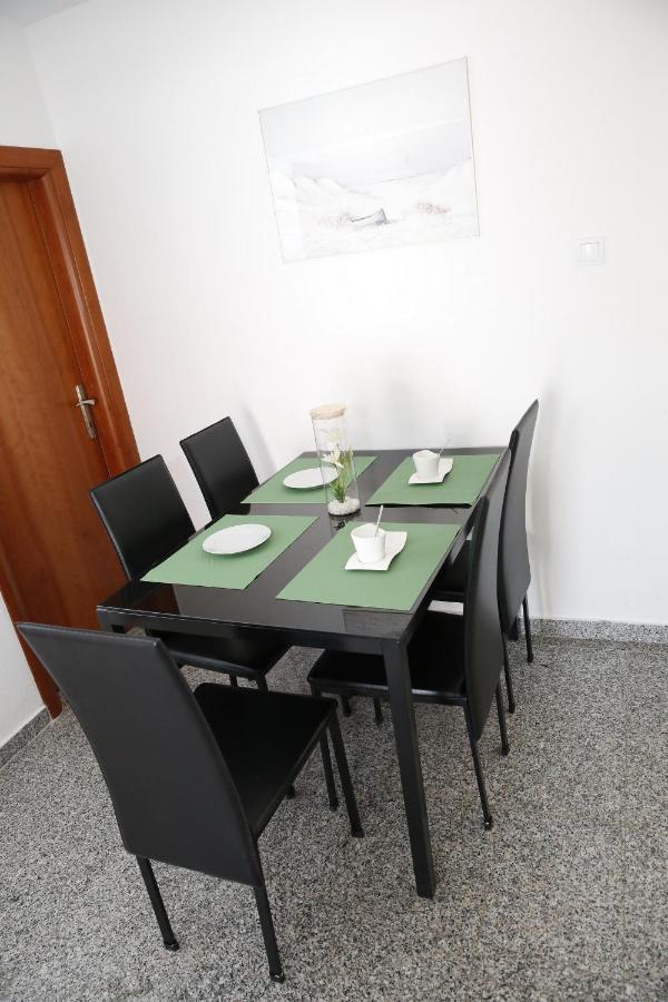 Apartments Lepur Vodice Ngoại thất bức ảnh